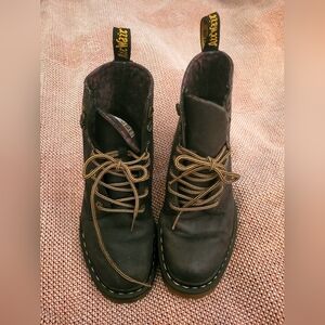 Dr. Martens Lace-Up LUANA Boots